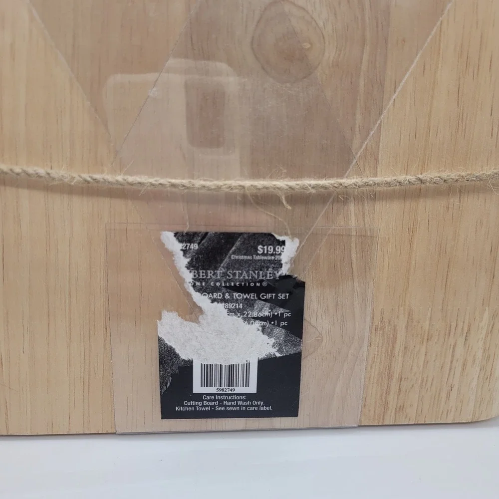 Robert Stanley Christmas Wood Cutting Board and Striped Kitchen Towel Gift Set